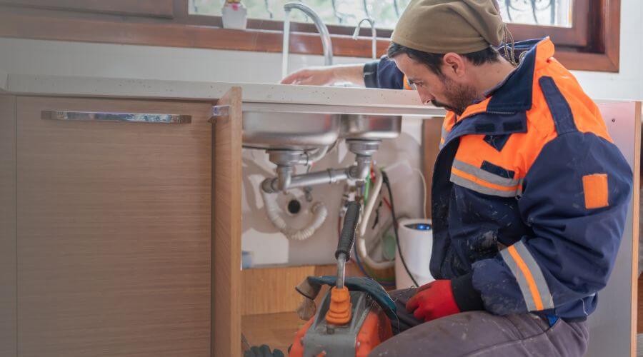home faucet repair service in Iselin, NJ